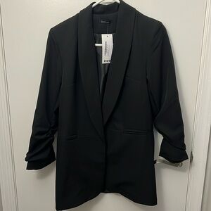 NWT Boohoo Ruched Sleeve Blazer